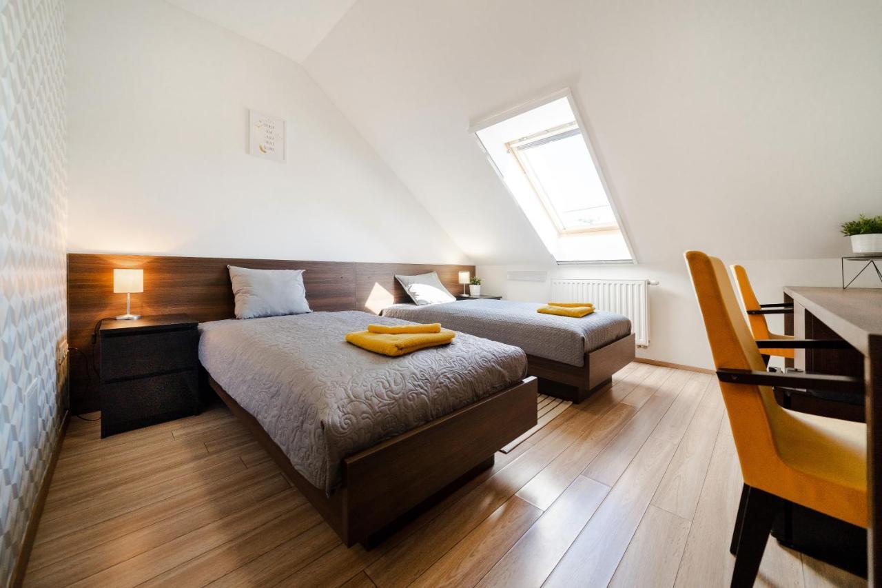 Guba Vendeghaz Bed & Breakfast Gyorujbarat Bagian luar foto